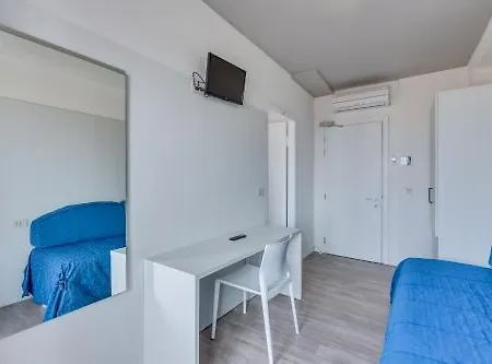 Garni' Serena カオルレ