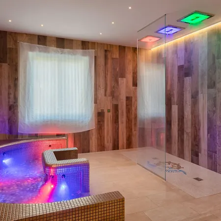 ホテル Garni' Serena