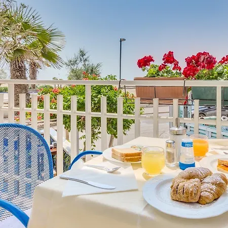 Garni' Serena Hotel 3*