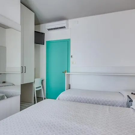 Garni' Serena Hotel 3*