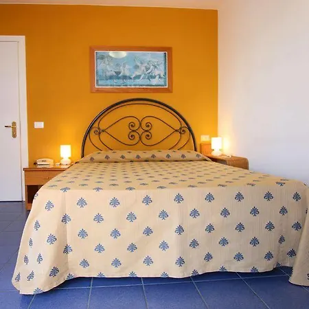 Hotel Garni' Serena 3*