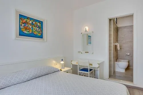 Hotel Garni' Serena 3*