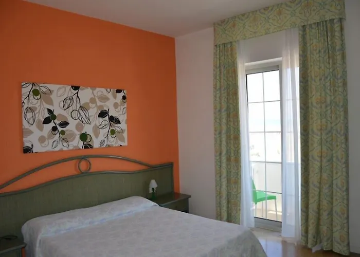 Garni' Serena Hotel 3*